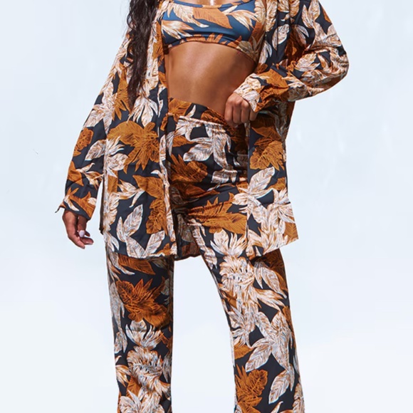 Tropical Pants (SIZE 6) & shirt (size 4) SET - Picture 3 of 6
